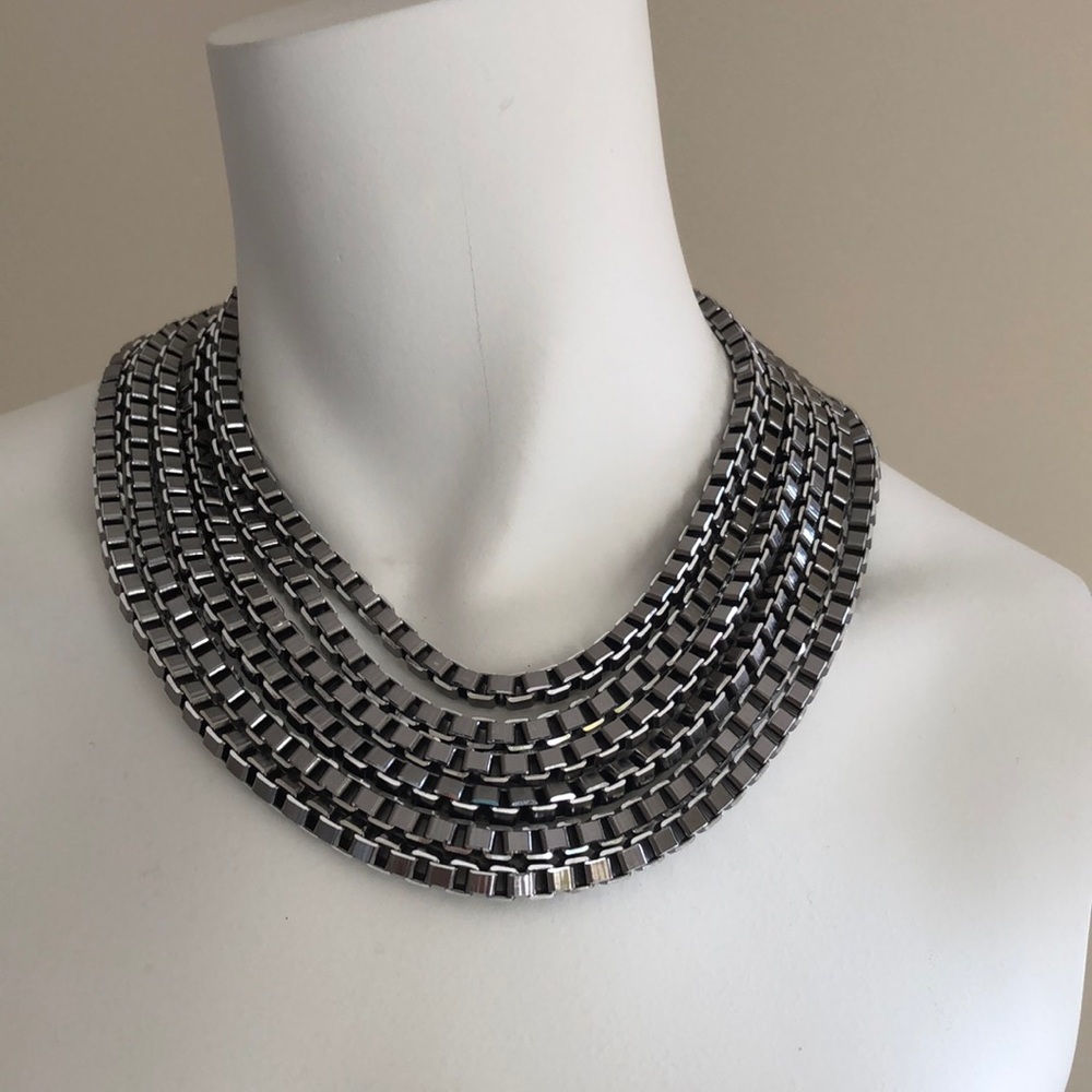 Zenzii metal necklace